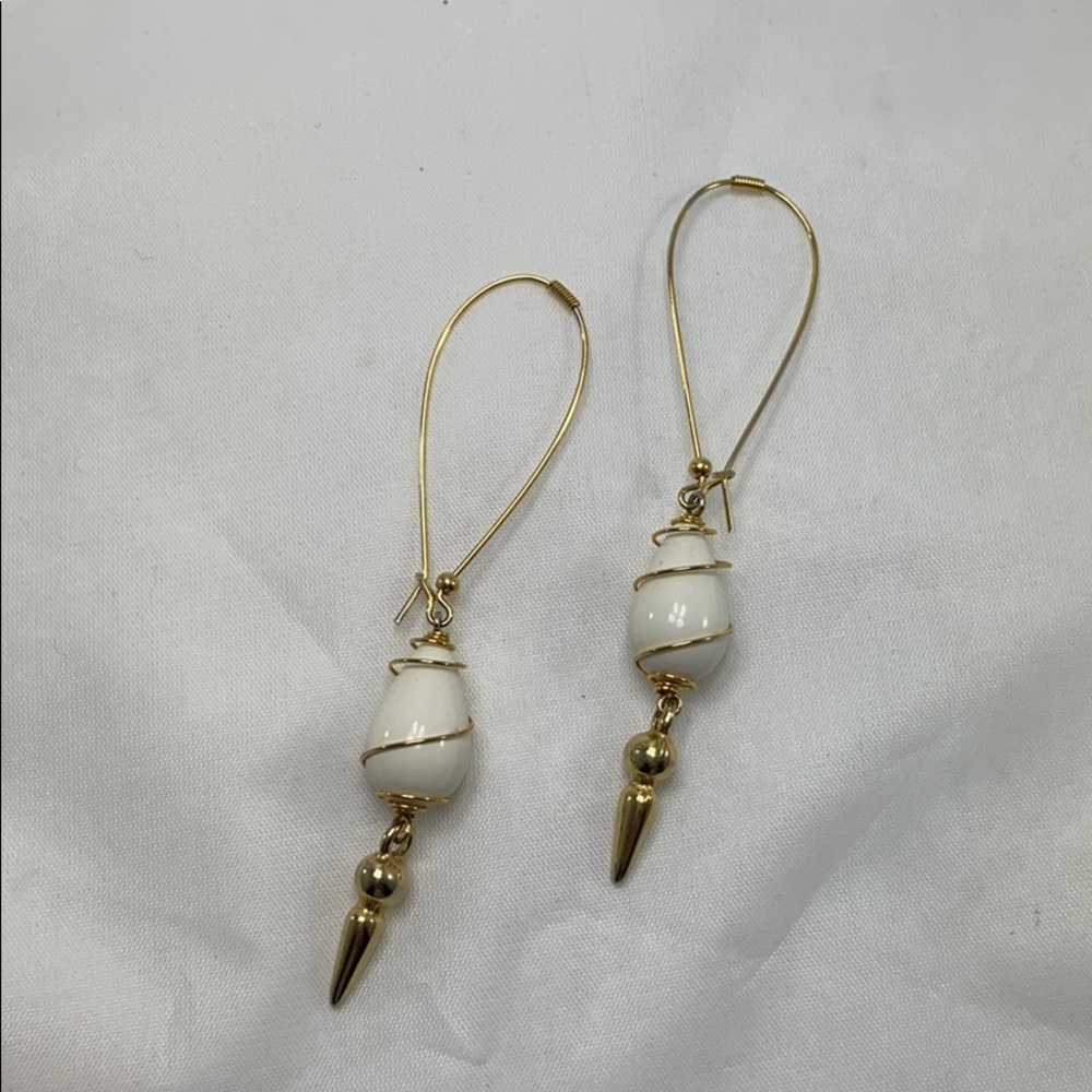 White and Gold drop Earring